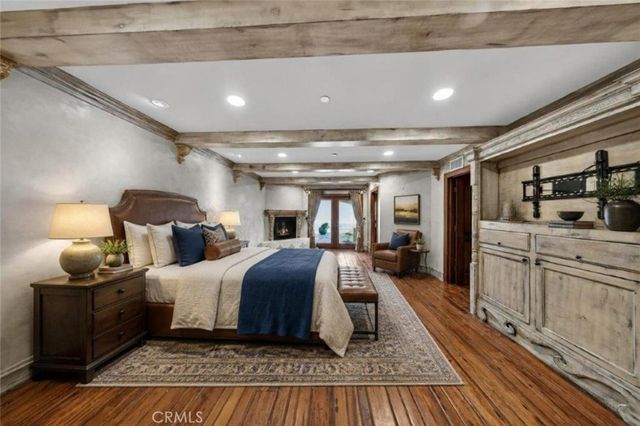 401 S Via Montana, Burbank, CA 91501