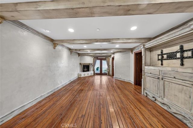 401 S Via Montana, Burbank, CA 91501