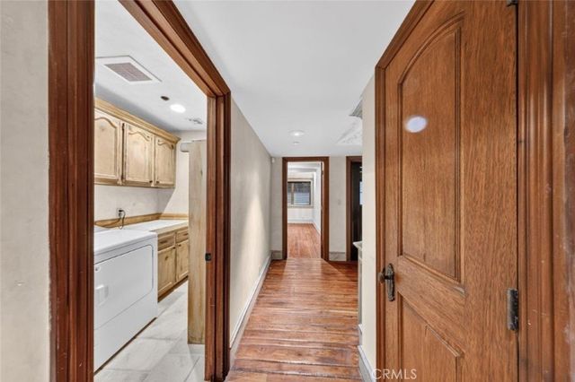 401 S Via Montana, Burbank, CA 91501