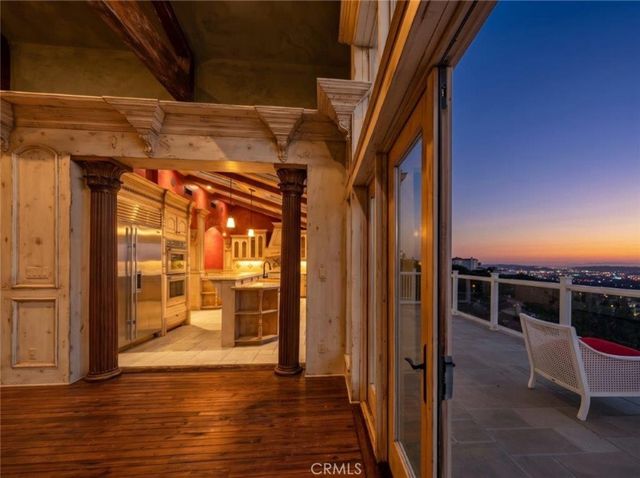 401 S Via Montana, Burbank, CA 91501