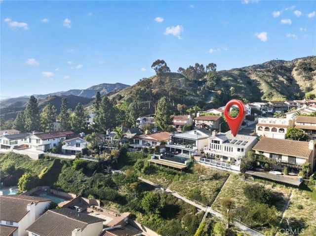 401 S Via Montana, Burbank, CA 91501