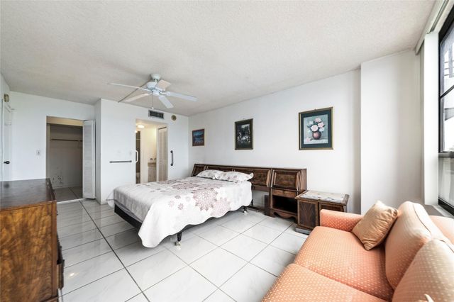 600 THREE ISLANDS Boulevard 301, Hallandale Beach, FL 33009