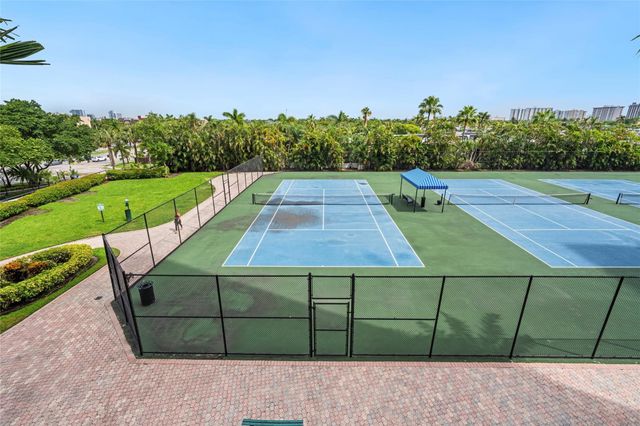 600 THREE ISLANDS Boulevard 301, Hallandale Beach, FL 33009
