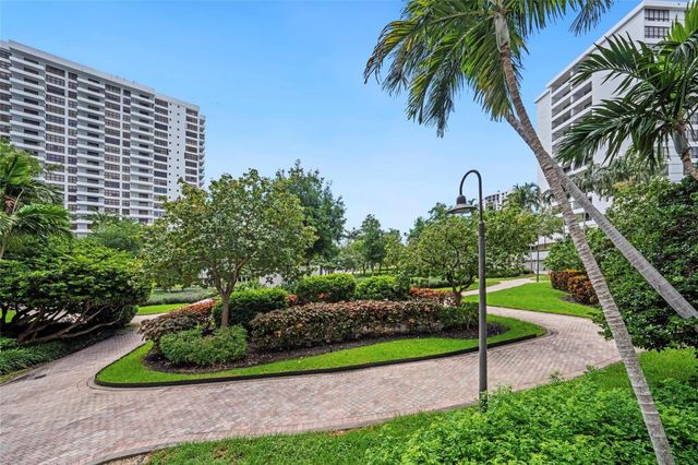600 THREE ISLANDS Boulevard 301, Hallandale Beach, FL 33009