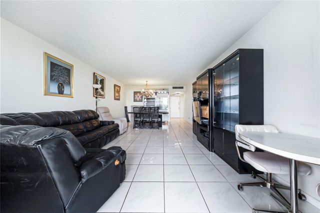 600 THREE ISLANDS Boulevard 301, Hallandale Beach, FL 33009