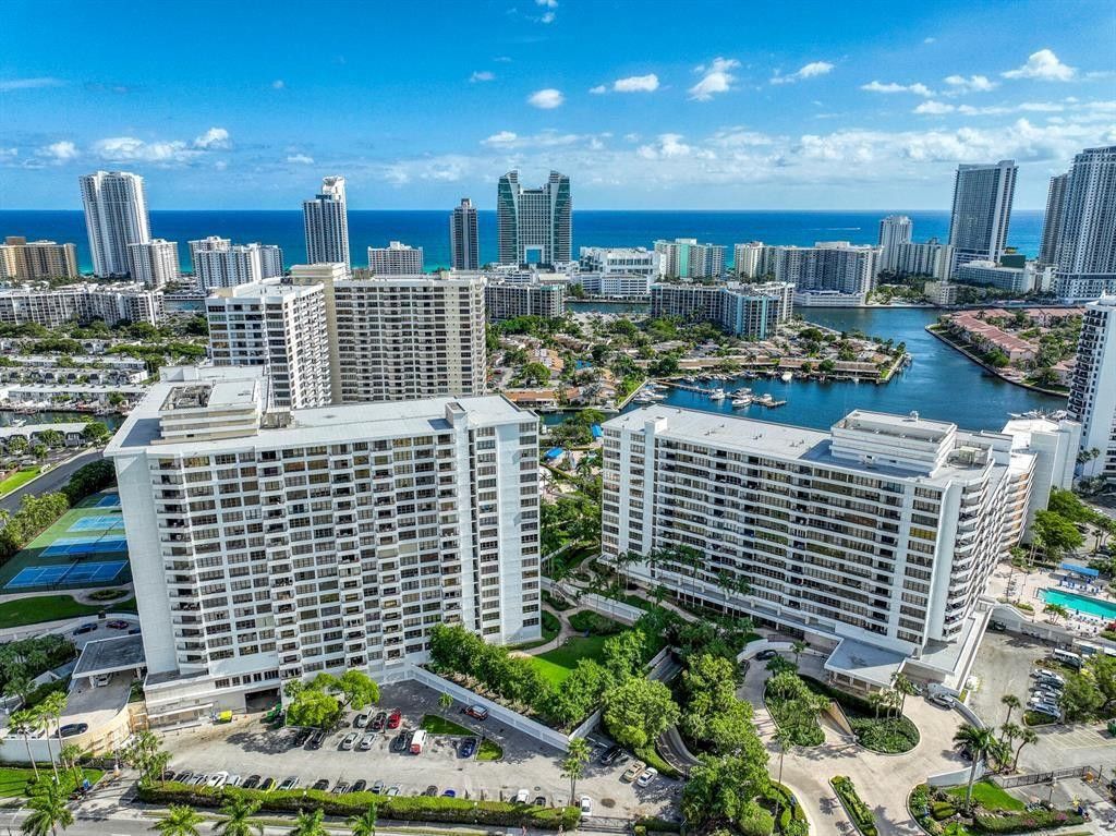 600 THREE ISLANDS Boulevard 301, Hallandale Beach, FL 33009