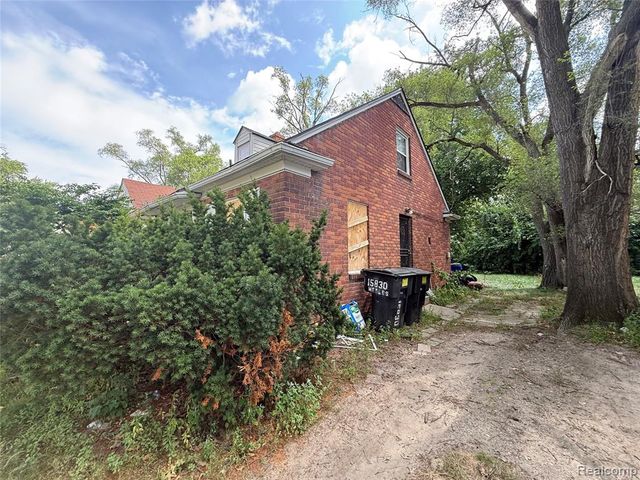 15830 Meyers Road, Detroit, MI 48227
