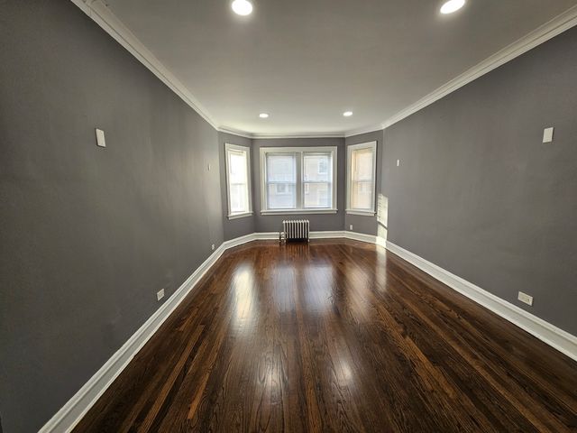 6551 N Francisco Avenue 3B, Chicago, IL 60645