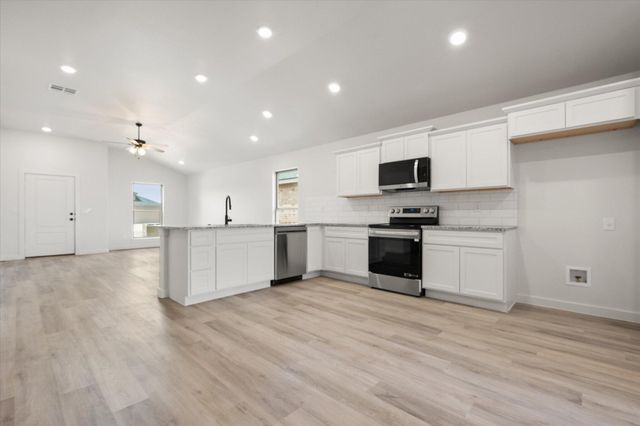 2416 Bryan Avenue, Wolfforth, TX 79382