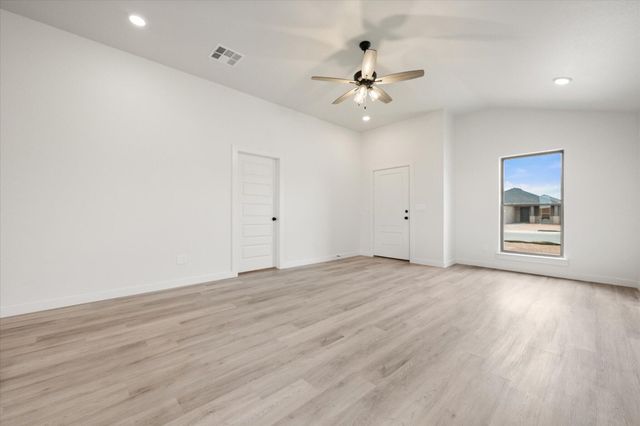 2416 Bryan Avenue, Wolfforth, TX 79382