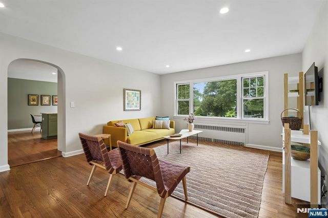 70 Kingwood Drive, Little Falls, NJ 07424