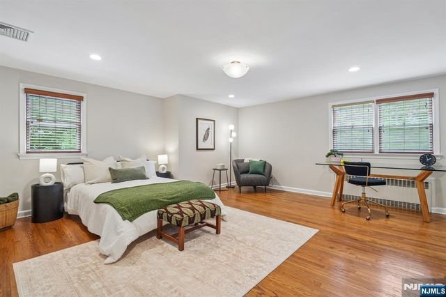 70 Kingwood Drive, Little Falls, NJ 07424