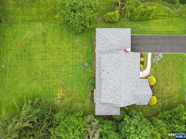70 Kingwood Drive, Little Falls, NJ 07424