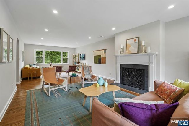70 Kingwood Drive, Little Falls, NJ 07424