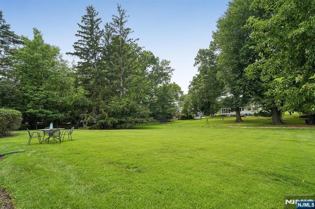 70 Kingwood Drive, Little Falls, NJ 07424