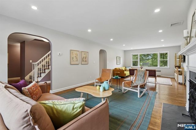70 Kingwood Drive, Little Falls, NJ 07424