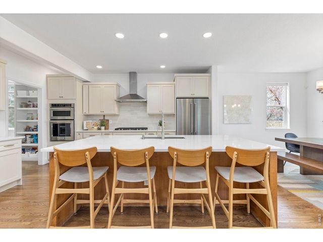 1833 Cheyenne Ct, Lafayette, CO 80026