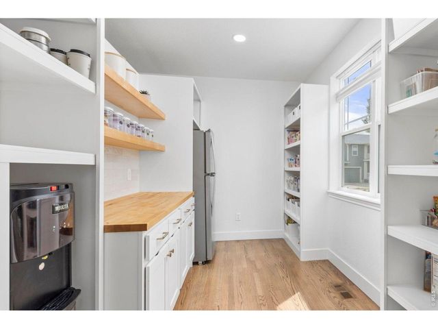 1833 Cheyenne Ct, Lafayette, CO 80026