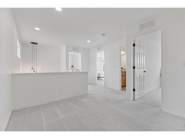 1833 Cheyenne Ct, Lafayette, CO 80026