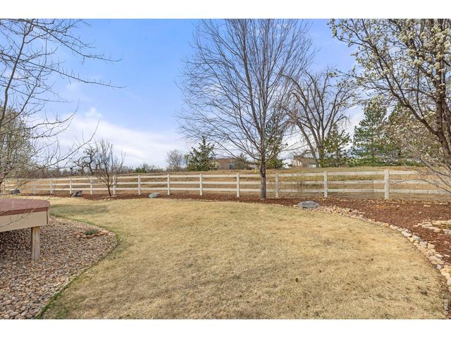 1833 Cheyenne Ct, Lafayette, CO 80026