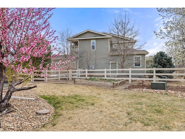 1833 Cheyenne Ct, Lafayette, CO 80026