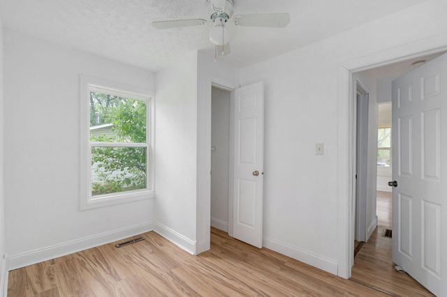 2631 W Madison Street, Springfield, MO 65802