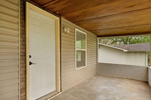 2631 W Madison Street, Springfield, MO 65802