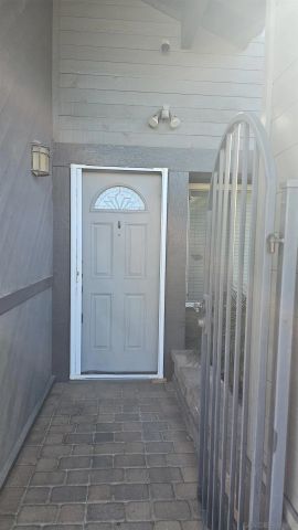 13079 War Bonnet St, San Diego, CA 92129