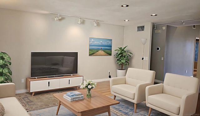 13079 War Bonnet St, San Diego, CA 92129