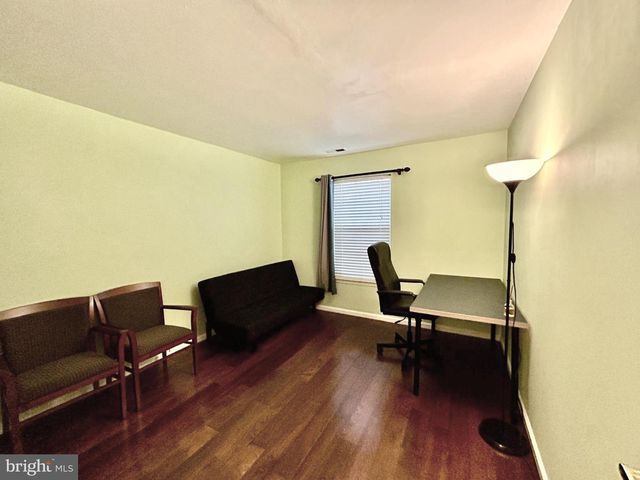 904B OLIPHANT LN, Mount Laurel, NJ 08054