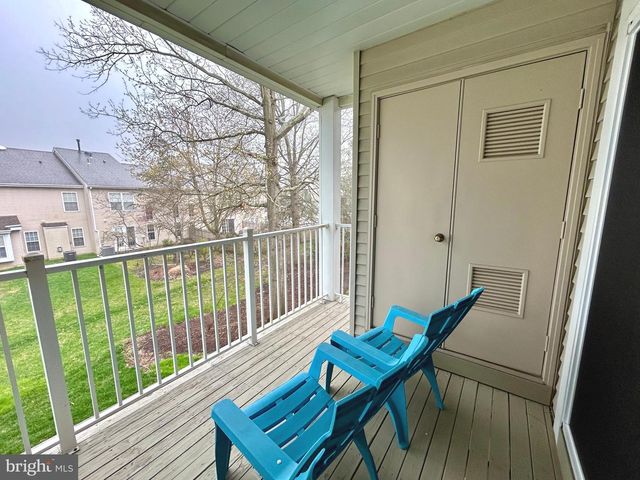 904B OLIPHANT LN, Mount Laurel, NJ 08054