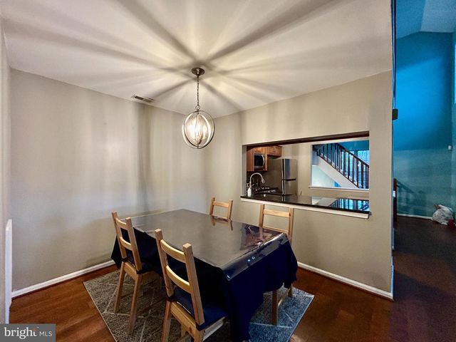 904B OLIPHANT LN, Mount Laurel, NJ 08054