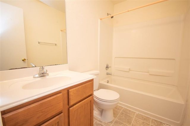 310 Falling Pine Drive, Conroe, TX 77304