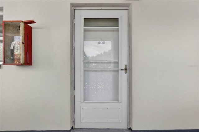 1524 LAKEVIEW ROAD 402, Clearwater, FL 33756