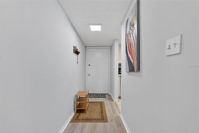 1524 LAKEVIEW ROAD 402, Clearwater, FL 33756