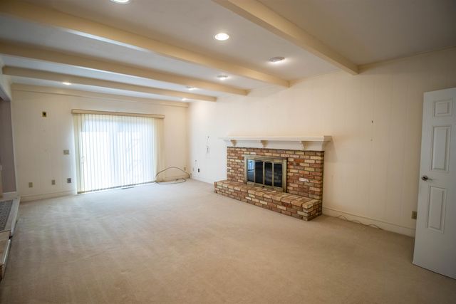 11651 Kings Charter Road, Grand Blanc, MI 48439