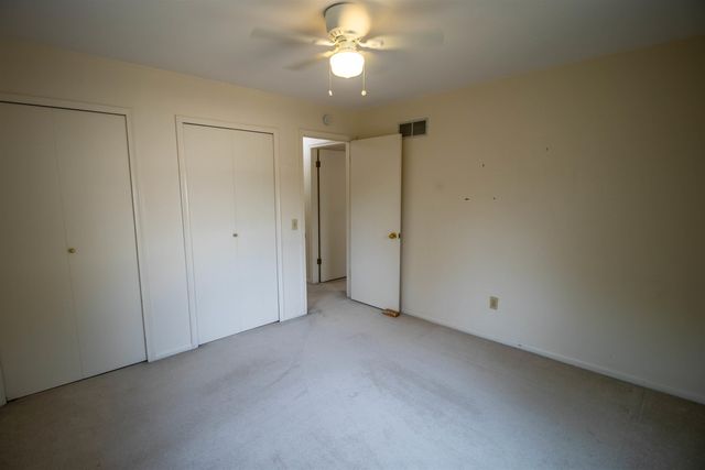 11651 Kings Charter Road, Grand Blanc, MI 48439