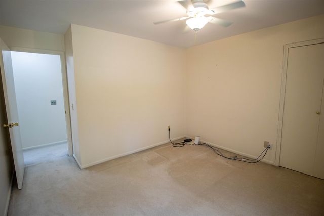 11651 Kings Charter Road, Grand Blanc, MI 48439