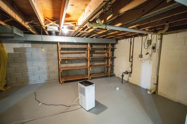 11651 Kings Charter Road, Grand Blanc, MI 48439