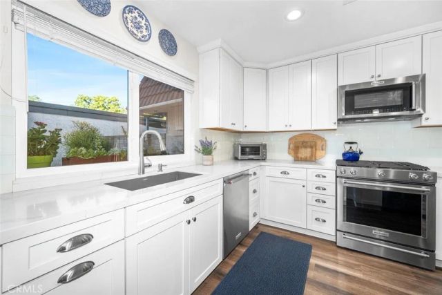 6584 Capers Way, Cypress, CA 90630