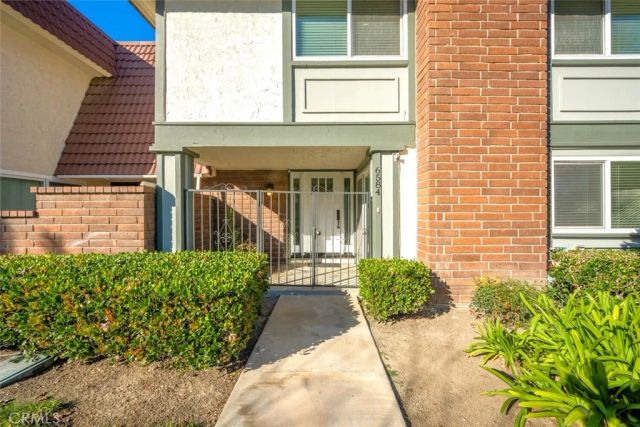 6584 Capers Way, Cypress, CA 90630