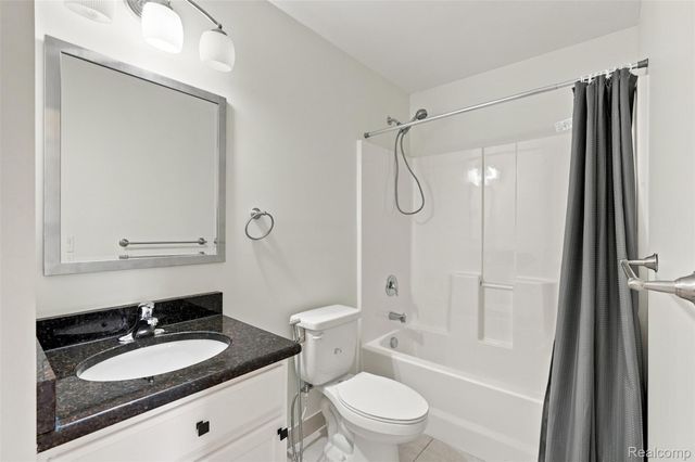 14100 Terrace Court, Plymouth Charter Township, MI 48170