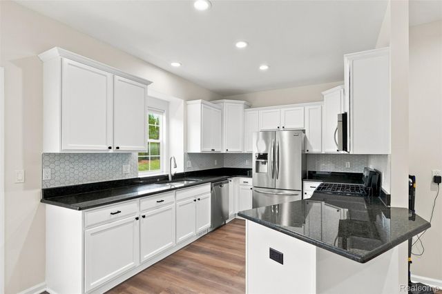 14100 Terrace Court, Plymouth Charter Township, MI 48170