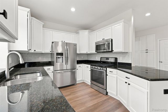 14100 Terrace Court, Plymouth Charter Township, MI 48170