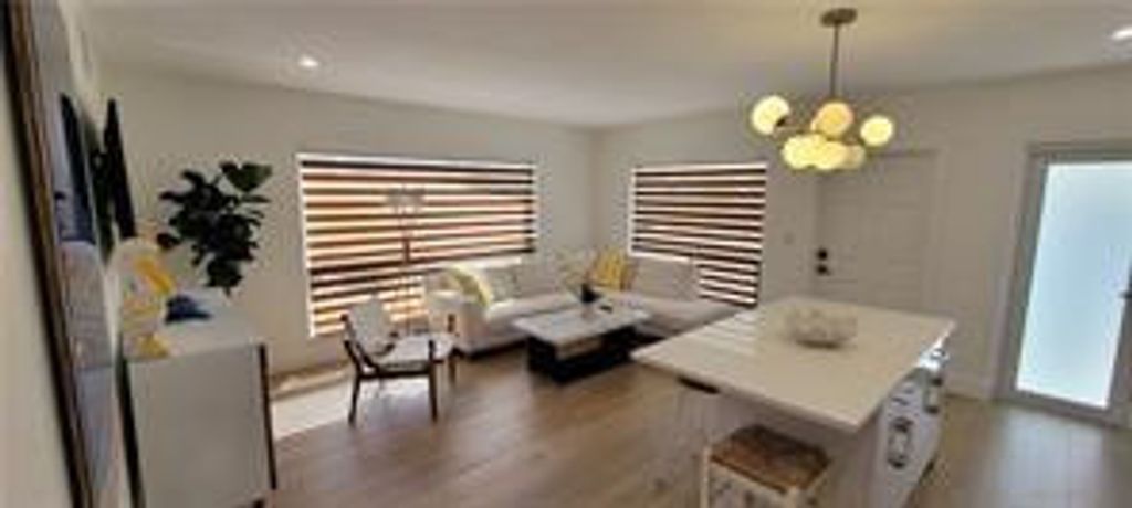 915 Intracoastal Drive 6, Fort Lauderdale, FL 33304