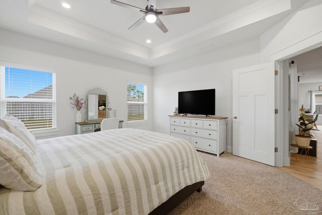 6290 Jenks Dr, Gulf Breeze, FL 32563