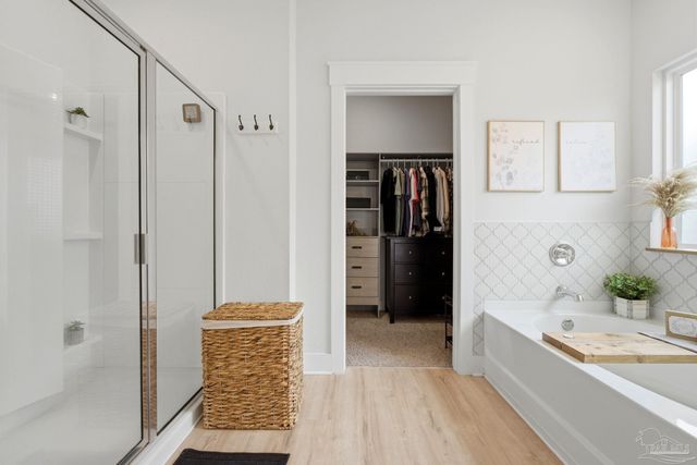 6290 Jenks Dr, Gulf Breeze, FL 32563