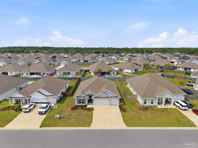 6290 Jenks Dr, Gulf Breeze, FL 32563