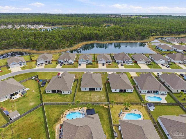 6290 Jenks Dr, Gulf Breeze, FL 32563