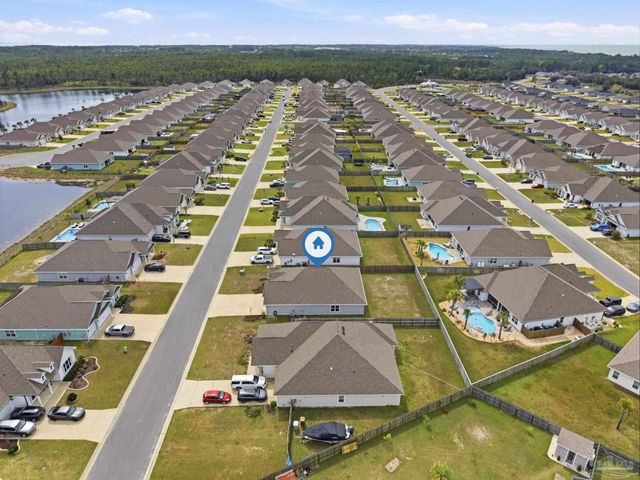 6290 Jenks Dr, Gulf Breeze, FL 32563